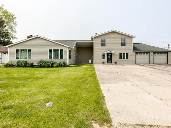 7293 Vine Rd, Lexington, MI 48450