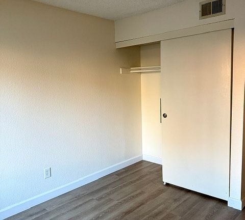 3rd image of 5938 Rancho Mission Rd Unit 133