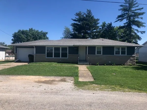 1004 W Franklin Ave, Effingham, IL 62401