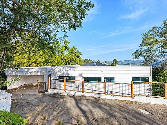 5th image of 745 redwood Road