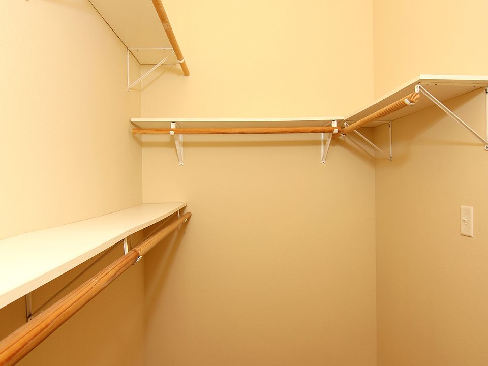 Master`s walk-in closet.