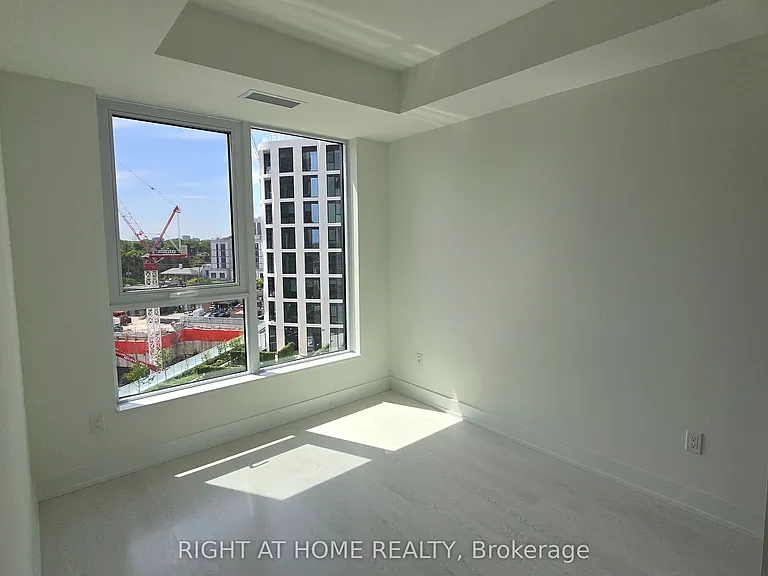 60 Central Park Dr #1007 — Photo 32