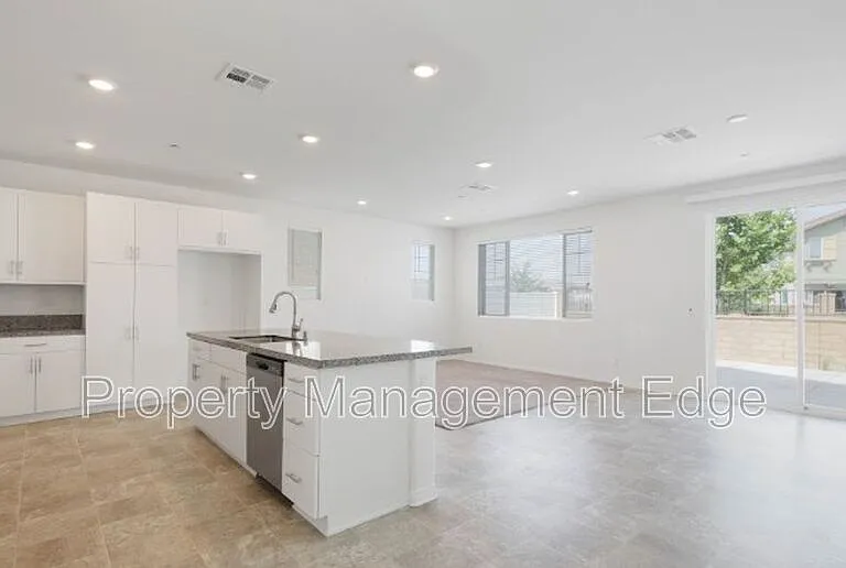 30183 Sunset Pier Dr — Photo 5