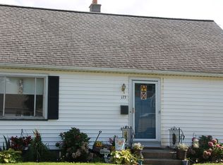 173 Fieldwood Dr, Rochester, NY 14609