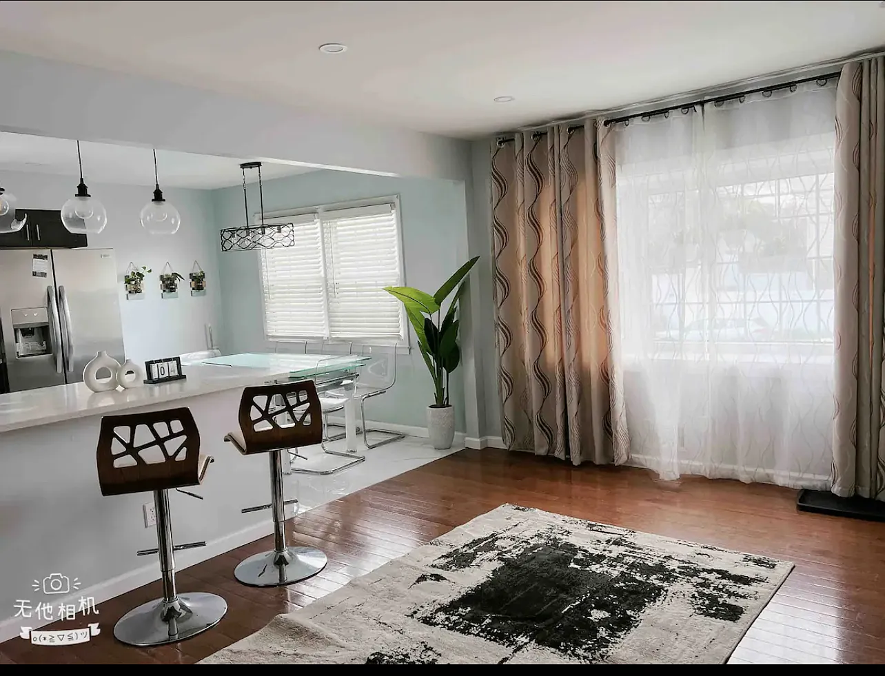 3 bed, $2,600 — Photo 2