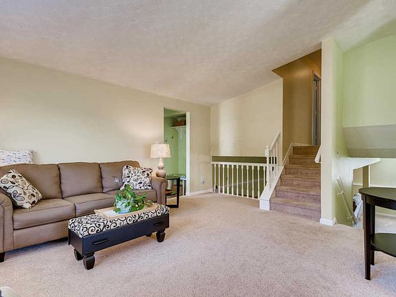 5th image of 9651 Redwood Cir
