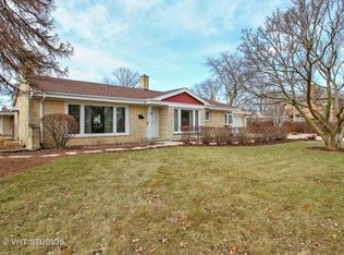 1900 Central Rd, Glenview, IL 60025