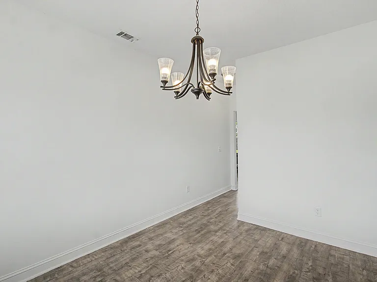 40 Rimes Ave SE — Photo 2