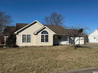 2202 Darren Dr, Marion, IL 62959