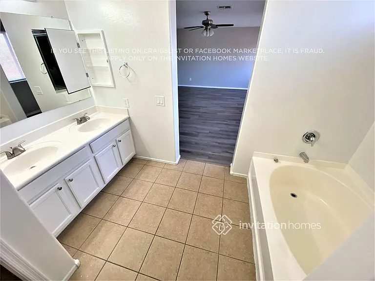 2207 N 92nd Gln — Photo 13