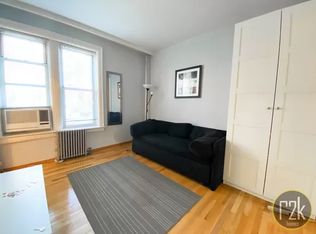31-38 35th St #1M, Astoria, NY 11106