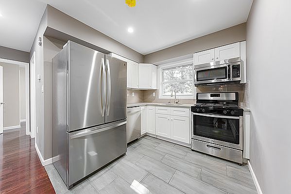 1st image of 1792 E 48th St #1