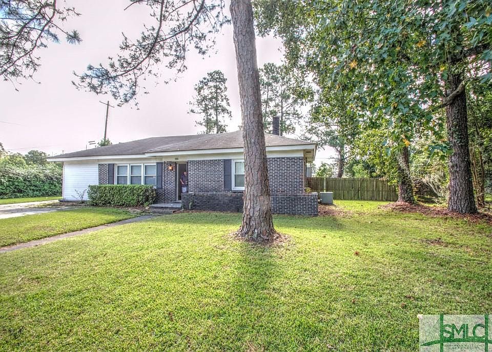 1st image of 100 Chatham Villa Dr
