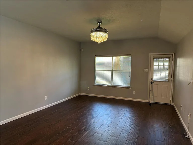 15327 Summerlyn Point Ln — Photo 9