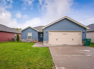 2217 Woodland Dr, Jeffersonville, IN 47130