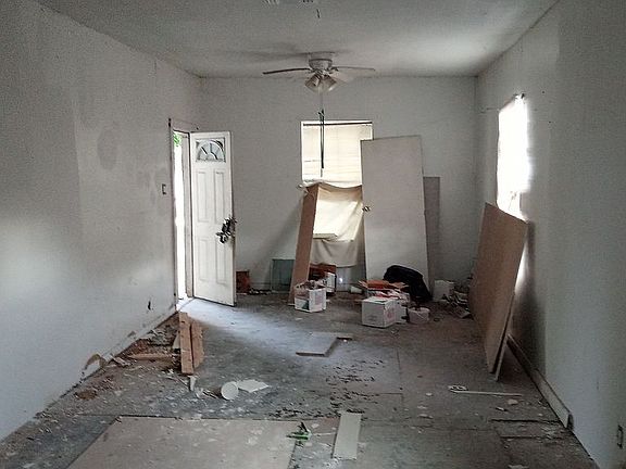 4th image of 1523 Dawson St