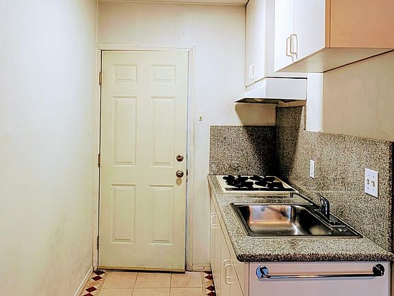 2nd image of 1766 Hill Dr