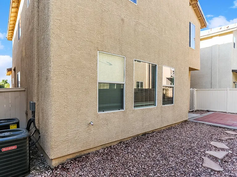 8320 Jo Marcy Dr — Photo 17