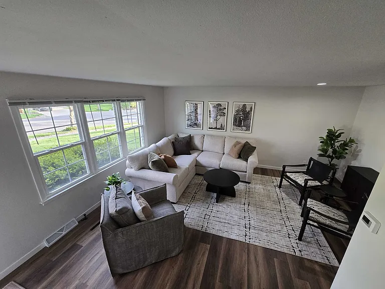 702-756 Odana Ln — Photo 4