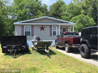 213 Jaguar Dr, Lothian, MD 20711