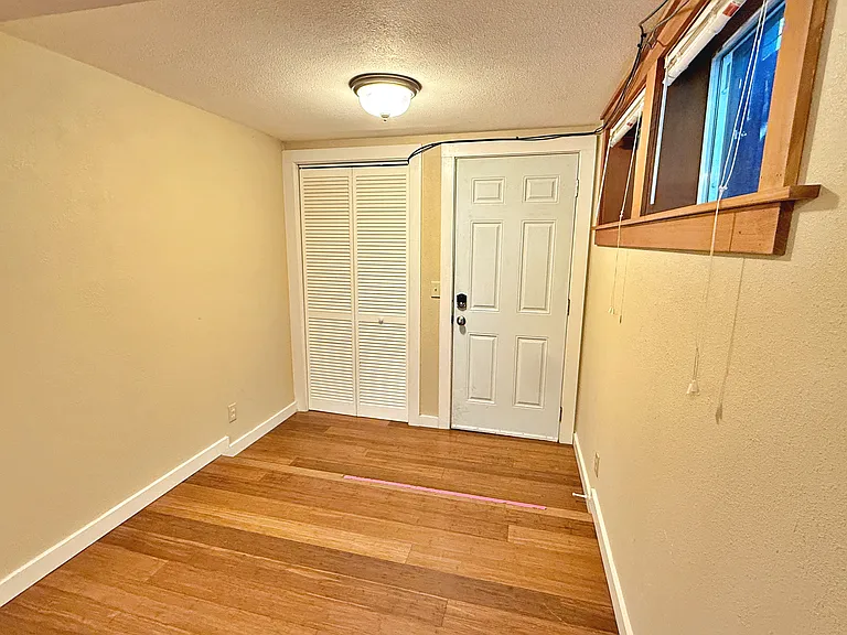 1240 N Wygant St — Photo 8