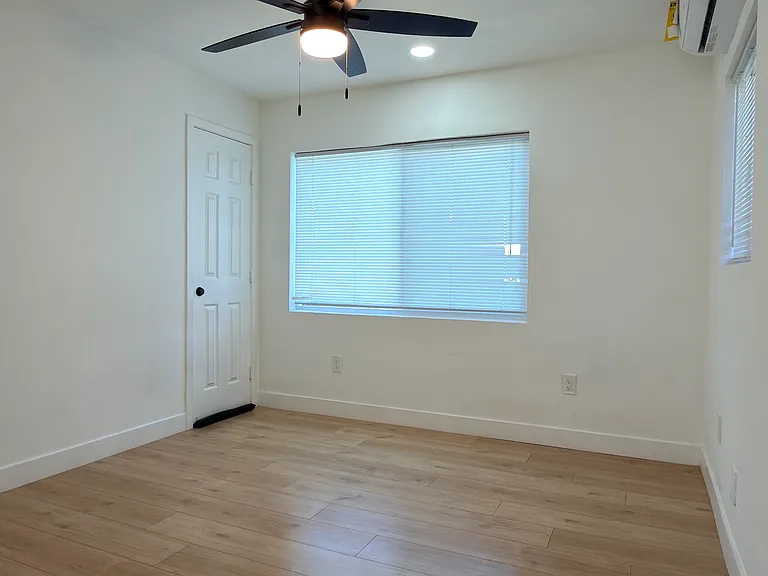 1246 Persimmon Ave — Photo 5