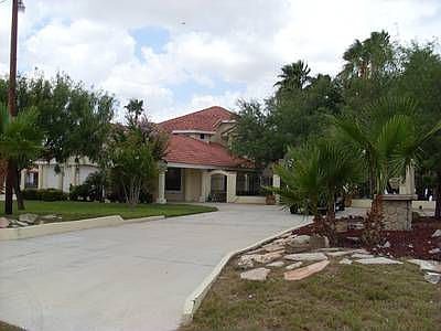 5th image of 741 N Kika De La Garza Blvd