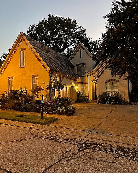 1st image of 3033 Poplar Grove Ln