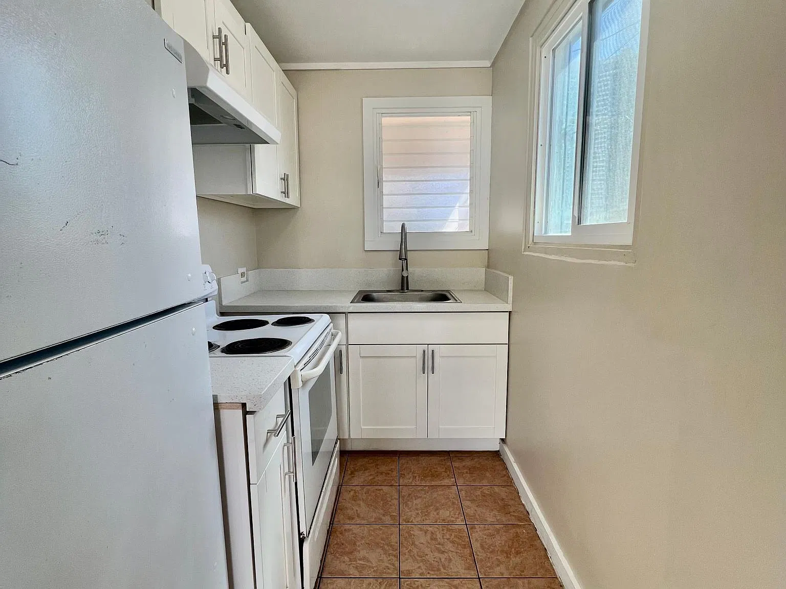 2 bed, 680 sqft, $1,990 — Photo 2
