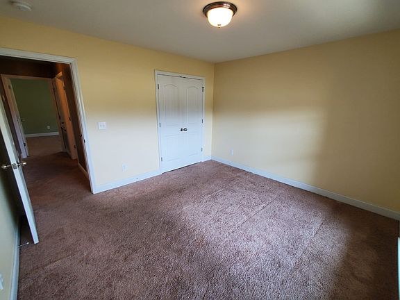 3rd image of 2466 Bell Manor Dr SW