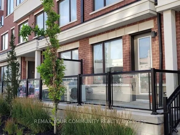 500 Alex Gardner Cir Unit 101, Aurora, ON L4G 3G5