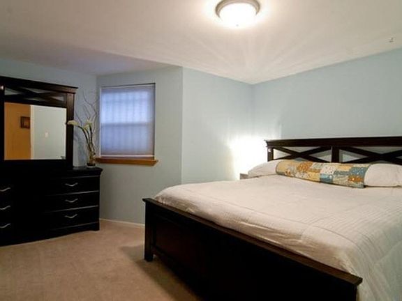 3rd image of 2437 N Albany Ave APT 1