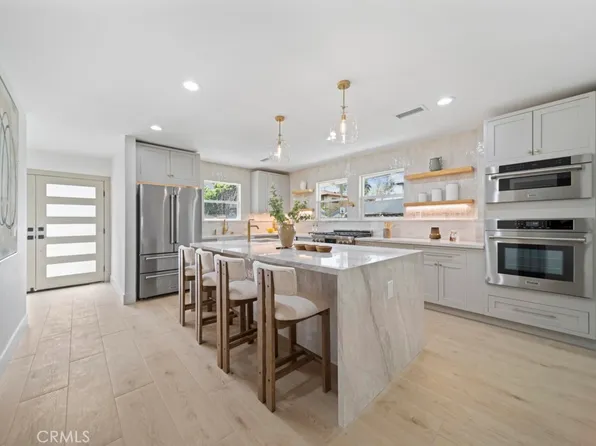 1676 W 24th St, Los Angeles, CA 90007