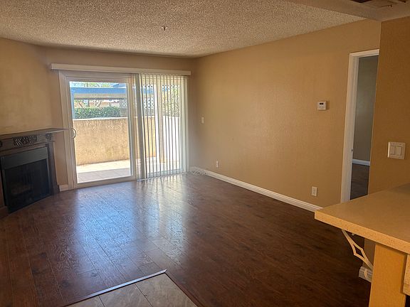 3rd image of 928 S Cypress Ave #5