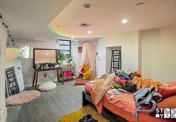 4th image of 82 Mac Donough St #1A