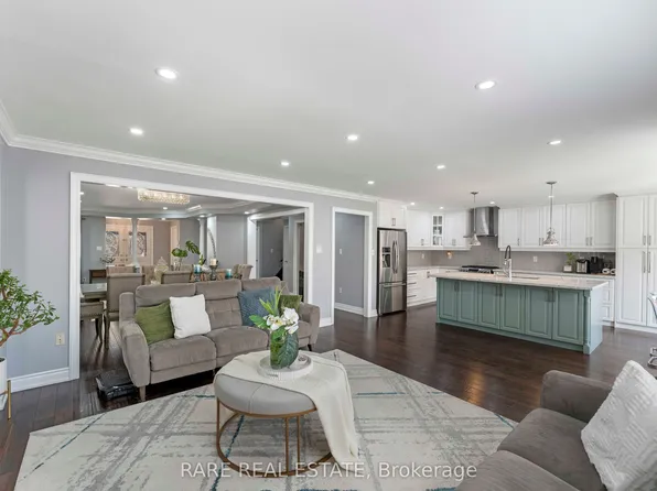 33 Southbend Dr, Brampton, ON L7A 1K5