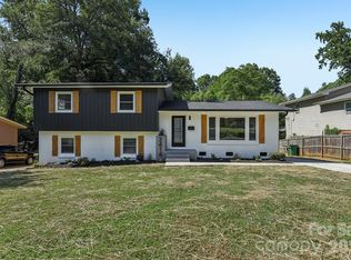 3414 Winterfield Pl, Charlotte, NC 28205