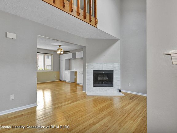 4th image of 1116 Timbercreek Dr APT 33