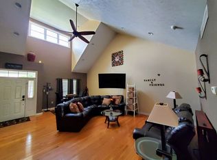 105 Heron Ln, Slippery Rock, PA 16057