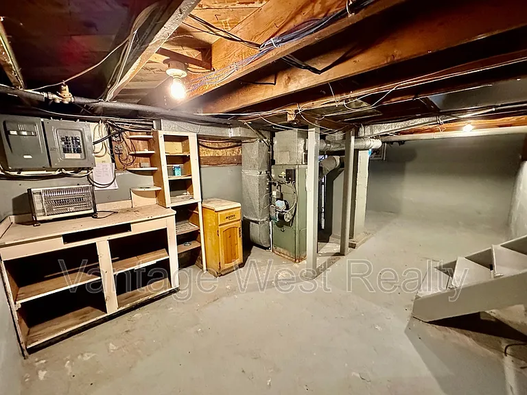 840 Bernard Ave — Photo 44