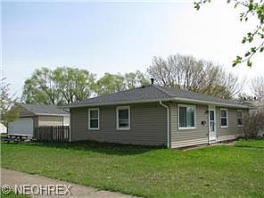 1st image of 483 Myra Dr