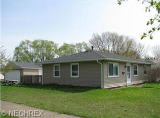 483 Myra Dr, Chardon, OH 44024