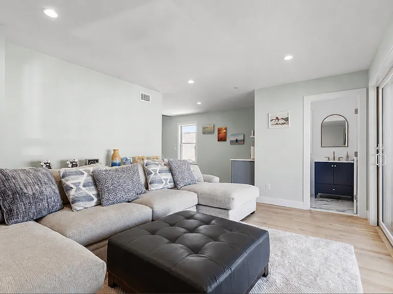 36 Virginia Ave — Photo 12