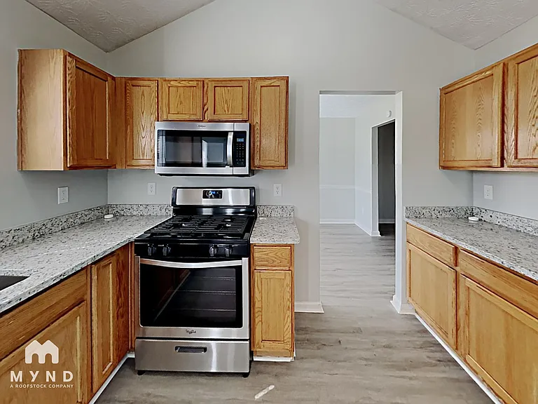 2079 Sugar Creek Falls Ct SE — Photo 4