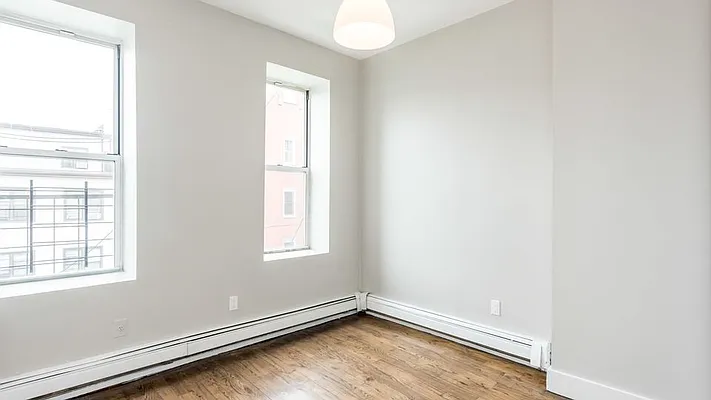 Rented by Nooklyn NYC LLC | media 37