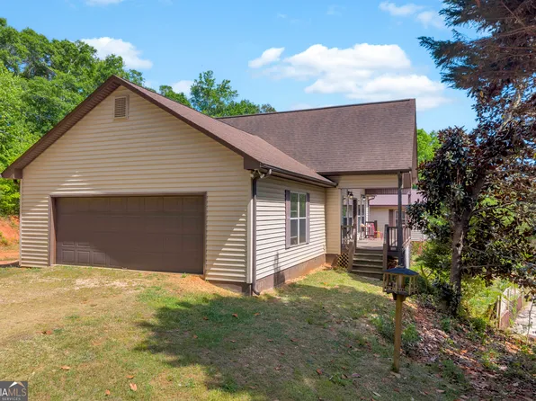 1894 Athens Rd, Royston, GA 30662