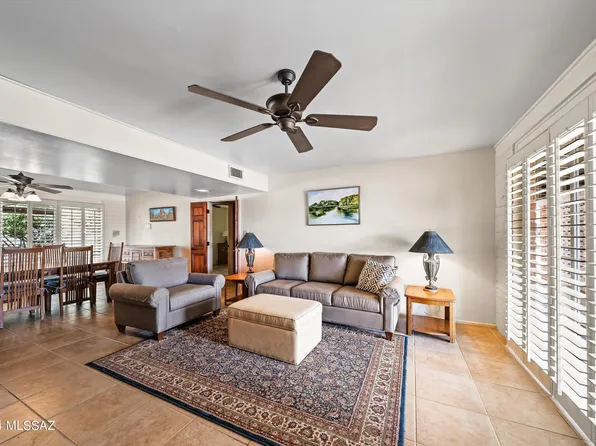 150 W Meadowbrook Dr, Tucson, AZ 85704