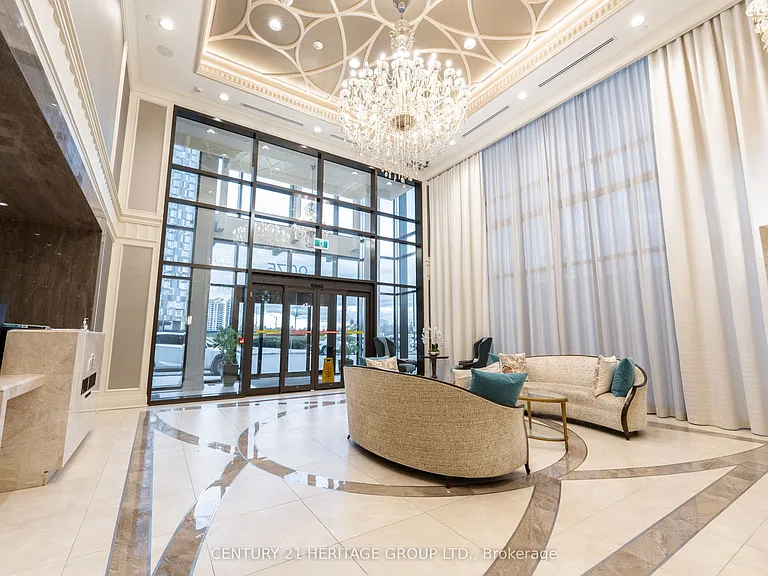 9075 Jane St #Penthouse 02 — Photo 3