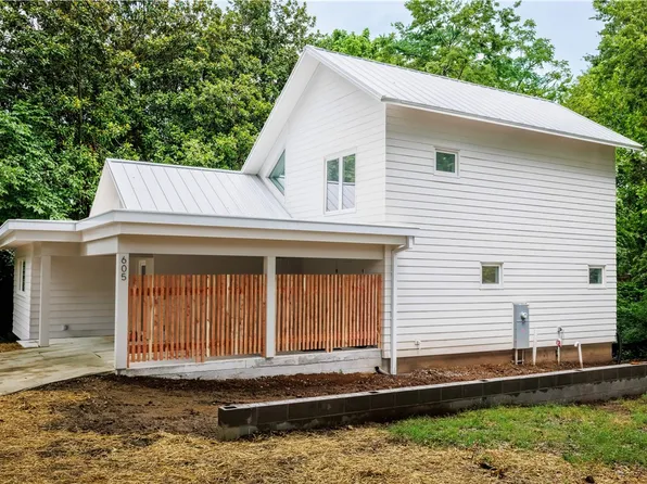 605 N Walnut Ave, Fayetteville, AR 72701