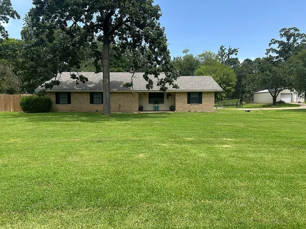 218 Sunnybrook Dr, Longview, TX 75605